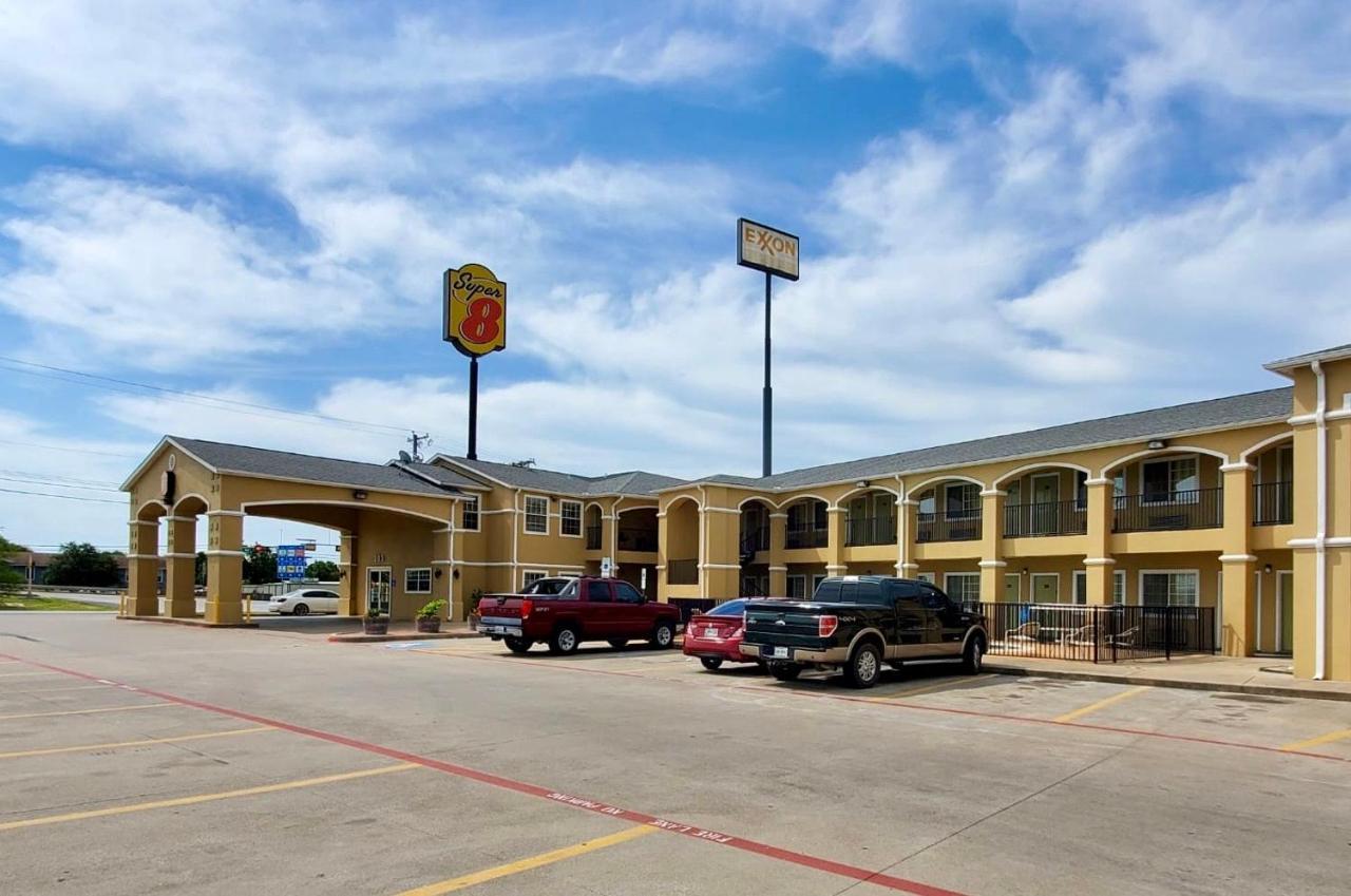 Super 8 By Wyndham Forney/East Dallas Hotel Buitenkant foto