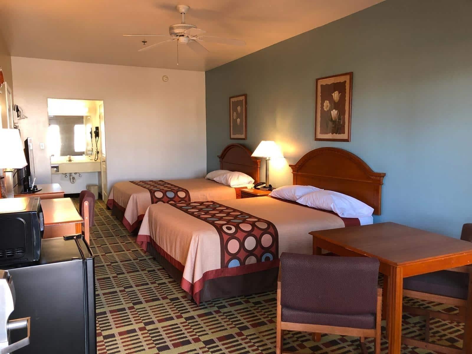 Super 8 By Wyndham Forney/East Dallas Buitenkant foto