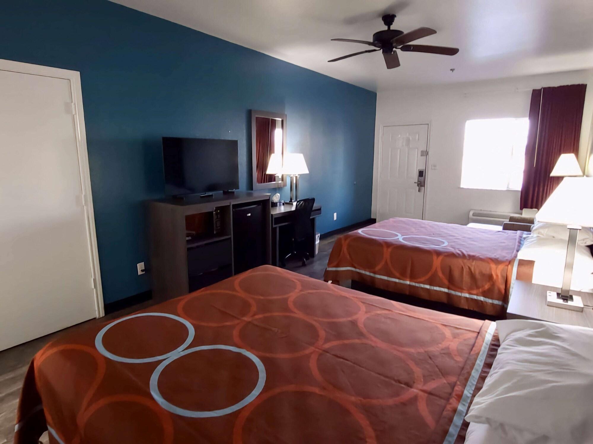 Super 8 By Wyndham Forney/East Dallas Buitenkant foto